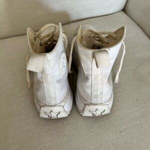 Converse run star hike